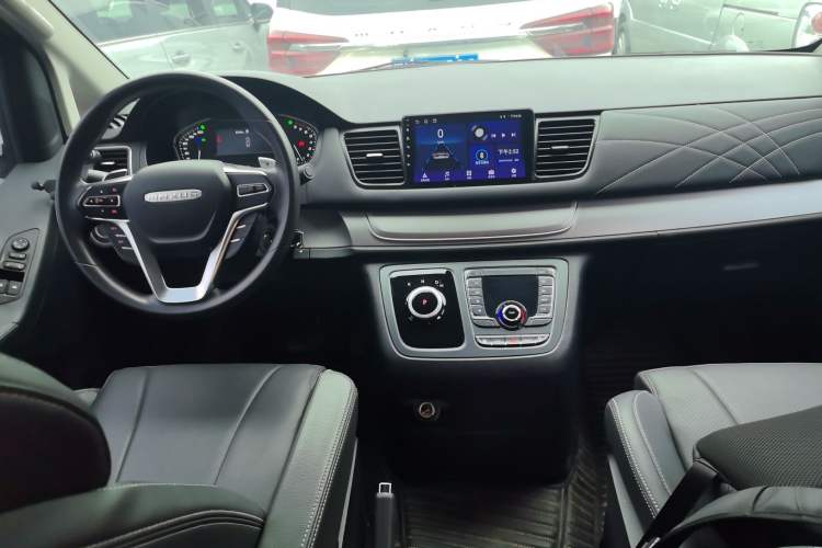 Used SAIC MAXUS G10 2022 2.0T Automatic Smart Enjoyment Version Gasoline 7 Seats