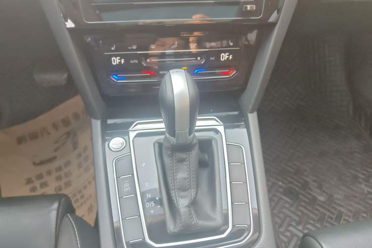 Used Volkswagen Magotan 2020 330TSI DSG Leading Model
