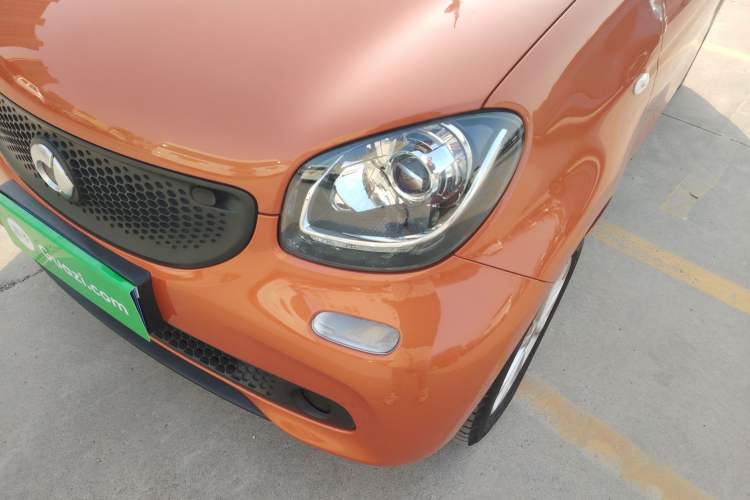 Used  forfour 2016 1.0L 52 kW Dynamic Edition

