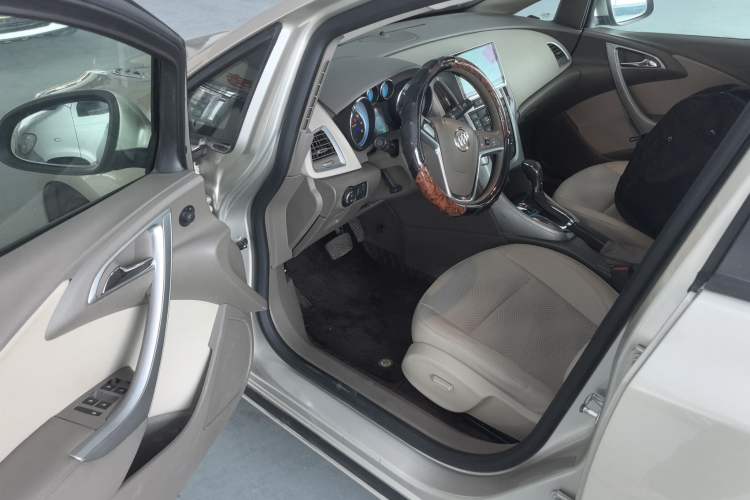 Used Buick GT 2013 GT 1.6L Automatic Fashion Edition
