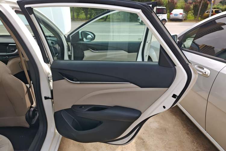 Used Buick GT 2016 15N Automatic Entry-Level Trim