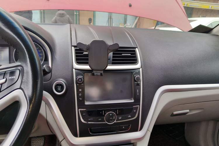 Used Geely Auto Emgrand 2014 Sedan 1.5L Manual Elite Model
