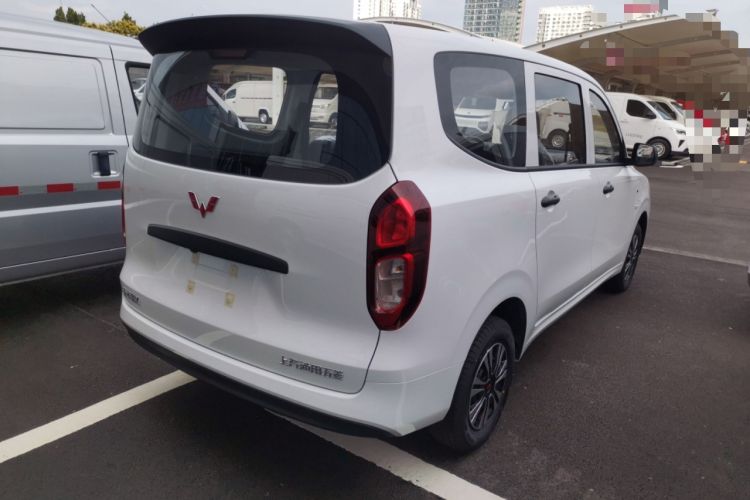 Used Wuling Hongguang New Energy 2024 All-Electric Model 300KM Standard Version
