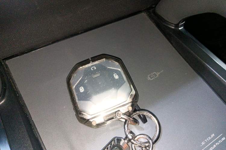 Used JETOUR Traveler 2023 2.0T All-Wheel Drive CrossPRO+