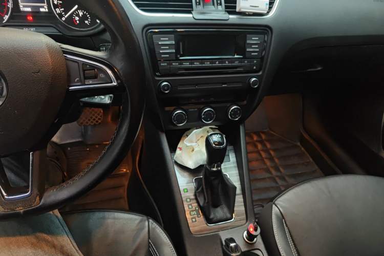 Used Skoda Octavia 2017 TSI280 DSG Smart Drive Edition
