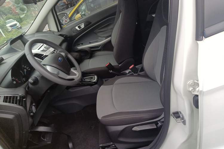 Used Ford EcoSport 2013 1.5L Automatic Fashion Model
