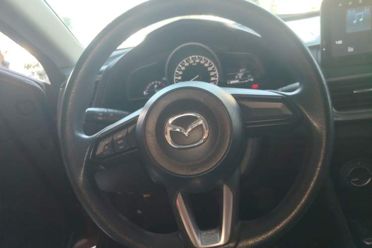 Used Mazda Mazda 3 Axela 2017 Sedan 1.5L Automatic Comfort Model Emission Standard China V
