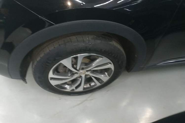 Used Buick Envision 2023 Encore S 552T Two-Wheel Drive Luxury Model