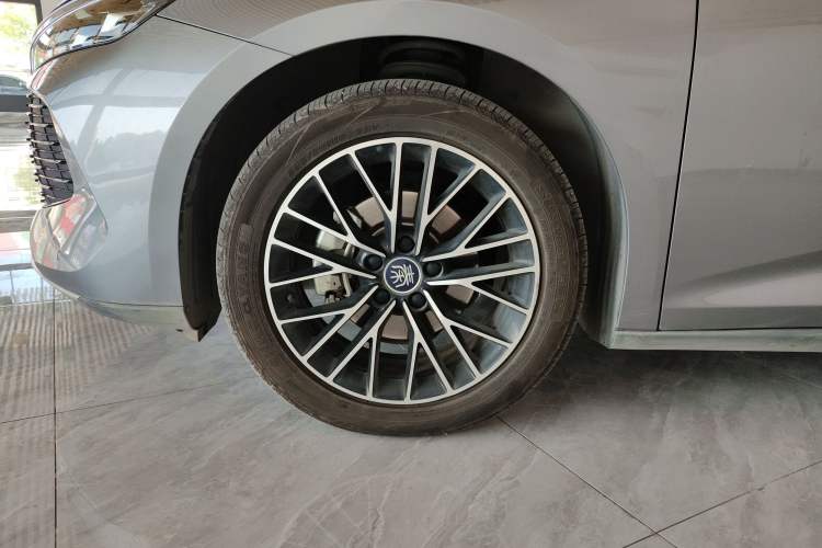 Used BYD Qin L 2024 DM-i 120KM Excellence Model
