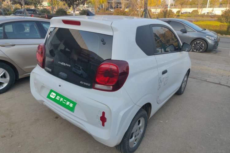 Used Roewe Clever 2021 302 km New Four-Seater Super-Efficient Version