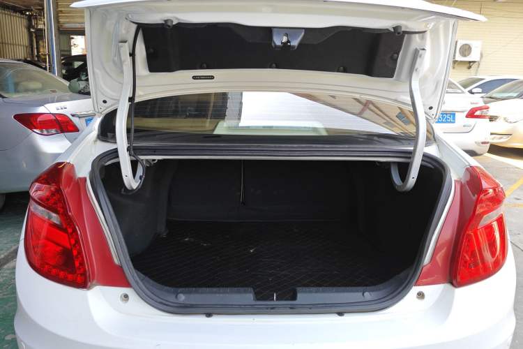 Used Chery E3 2013 1.5L Manual ZhiShang Model