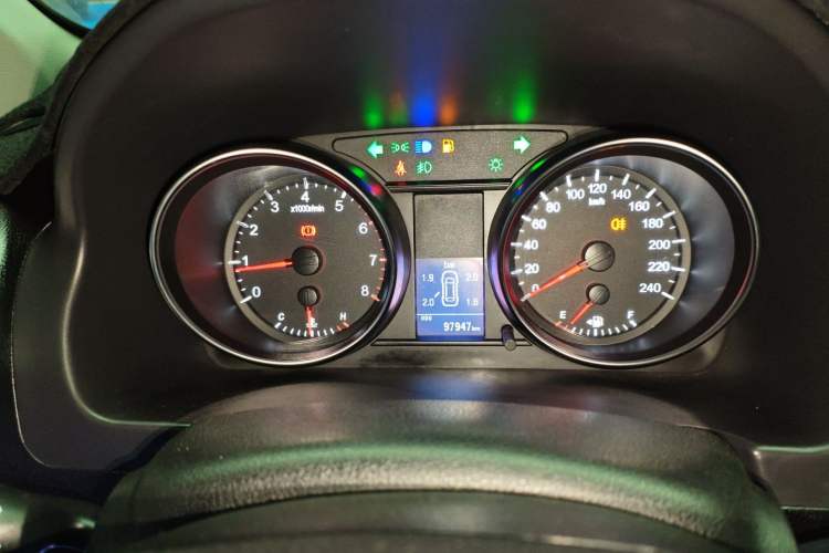 Used Haval H6 2016 Upgraded Model 1.5T Manual Two-Wheel Drive Elite Version
