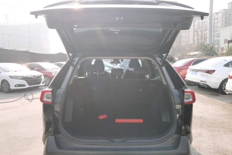 Used Toyota Wildlander 2022 2.0L CVT 4x4 Luxury PLUS Edition