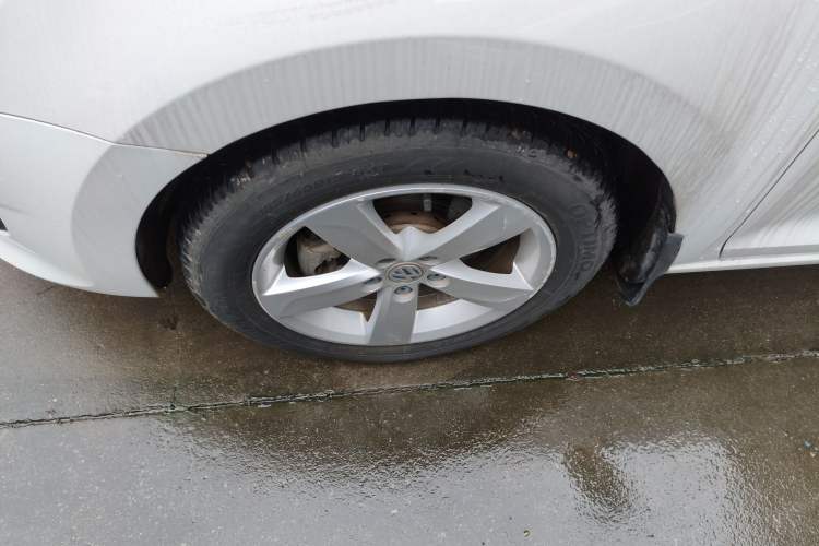 Used Volkswagen Santana 2015 1.6L Automatic Comfort Edition
