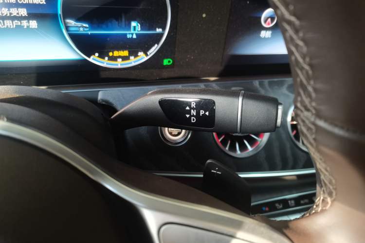 Used Mercedes-Benz CLS 2018 CLS 300 Luxury Model