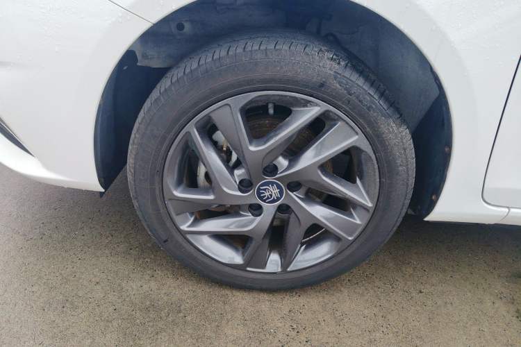 Used BYD Qin New Energy 2019 High-Range Luxury Model