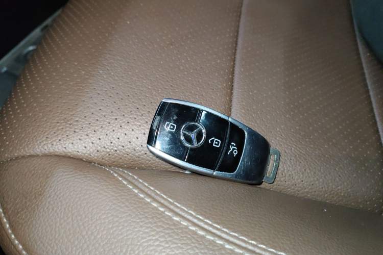 Used Mercedes-Benz E-Class 2019 Restyled E 300 L Sporty and Stylish Edition
