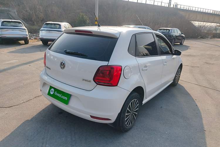 Used Volkswagen Polo 2016 1.4L Manual Fashion Model