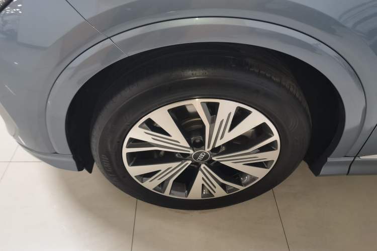 Used Audi Q4 e-tron 2023 40 e-tron Adventure Edition
