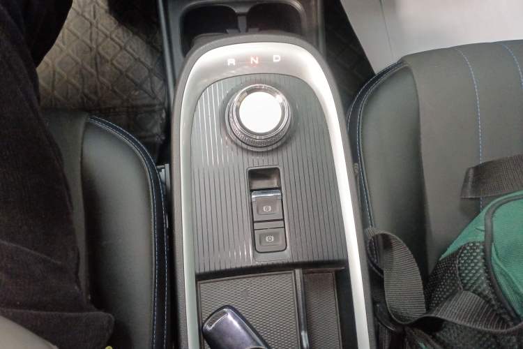 Used ORA Good Cat 2022 400km Standard Range Luxury Version Lithium Iron Phosphate