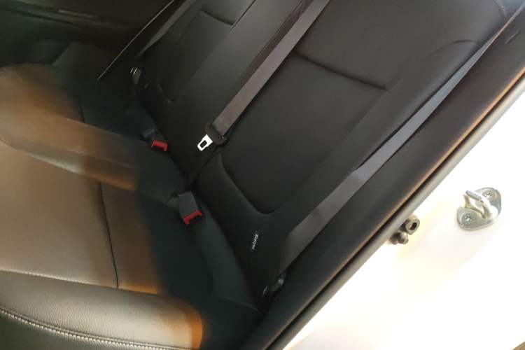 Used Kia kx1 Stonic 2021 1.4L CVT Sunroof Model
