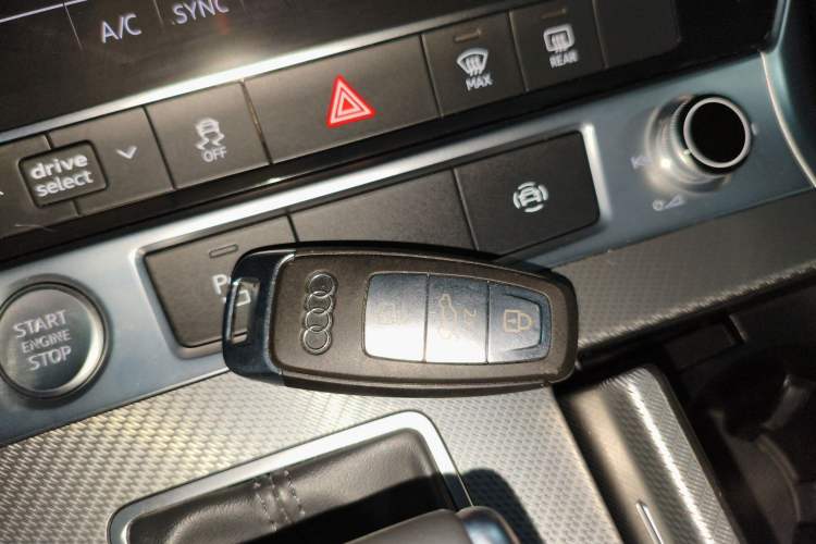 Used Audi A6L 2020 40 TFSI Luxury Prestige Edition
