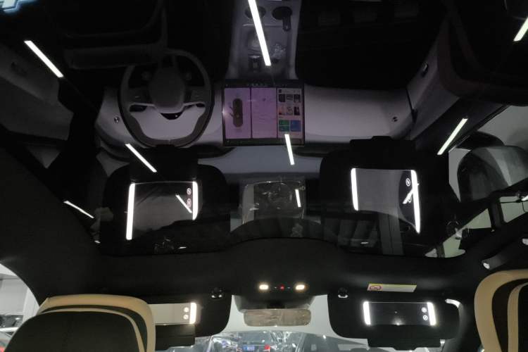 Used  YU7 2025 Ultra-Long Range Rear-Wheel Drive Version
