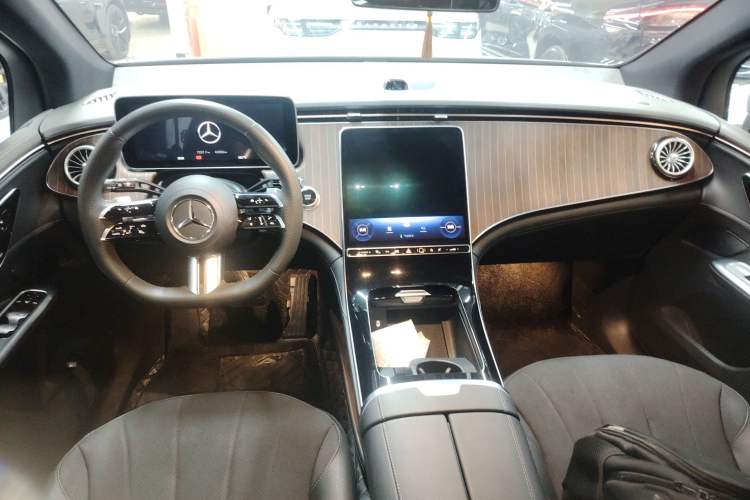 Used Mercedes-Benz EQE SUV 2023 350 4MATIC Pioneer Edition
