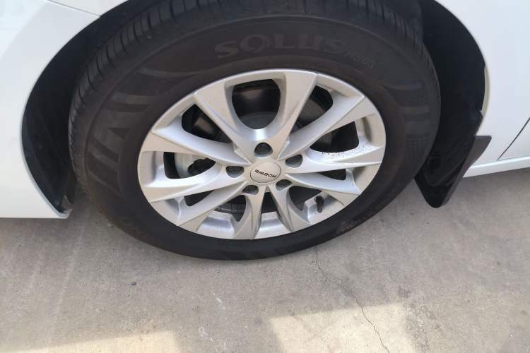 Used Roewe i5 2023 1.5L CVT Luxury Edition
