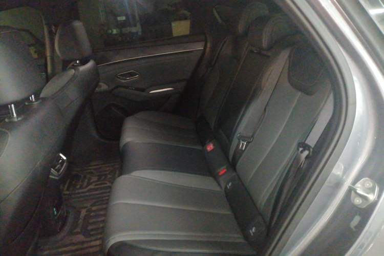 Used BYD Qin L 2025 DM-i Smart Drive 120KM Superior Model
