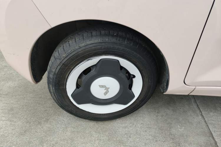 Used Wuling Hongguang MINIEV 2022 Macaron Premium Model – Lithium Iron Phosphate