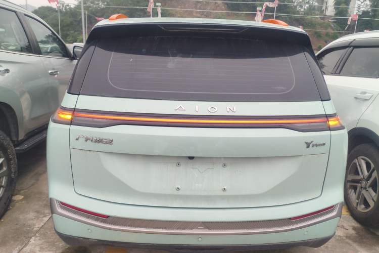 Used AION Y 2022 Plus 70 Tech Edition
