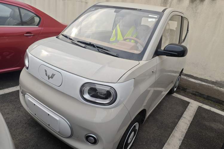 Used Wuling Hongguang MINIEV 2024 3rd Generation 215km Youth Edition