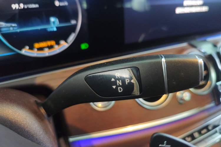 Used Mercedes-Benz E-Class 2020 Facelift E 260 L
