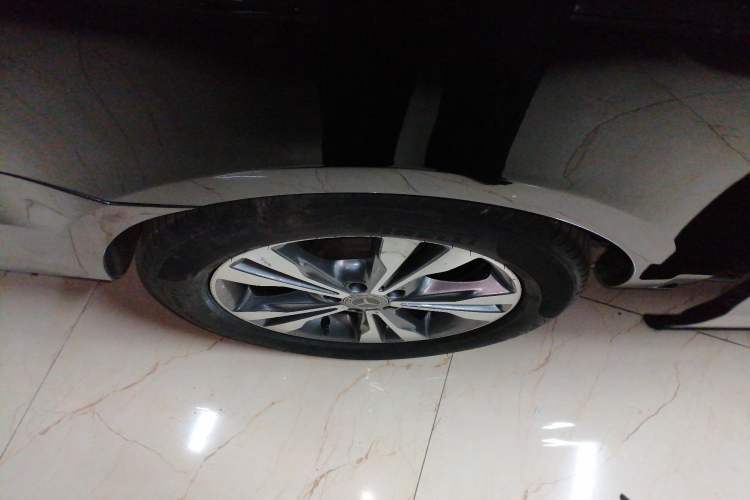 Used Mercedes-Benz V-Class 2017 V 260 Avantgarde Edition
