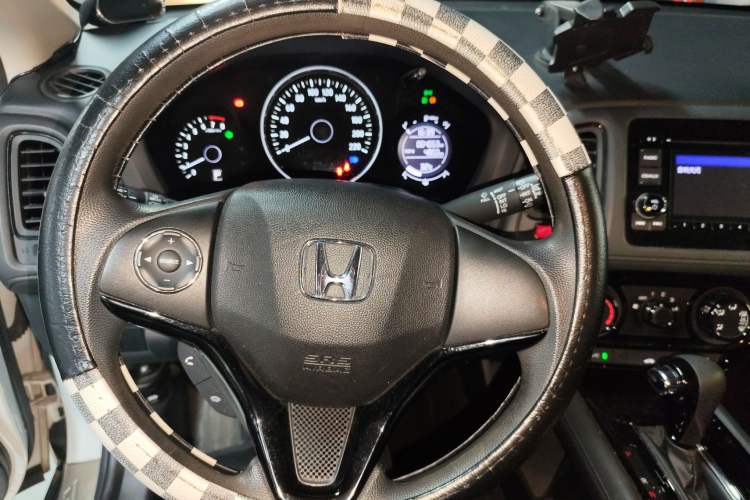 Used Honda Vezel 2015 1.5L CVT two-wheel drive Comfort trim
