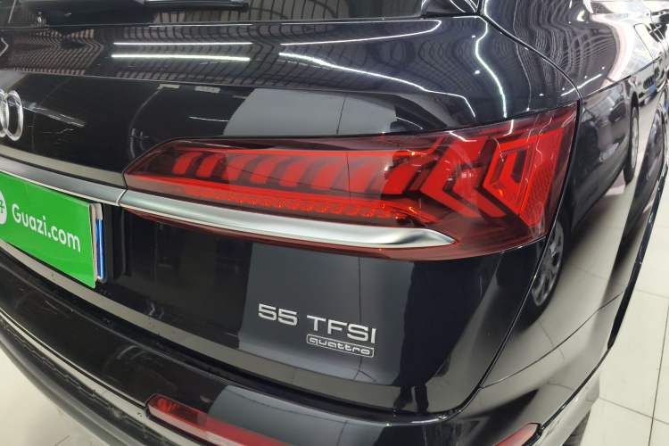 Used Audi Q7 2020 55 TFSI quattro S line sports model