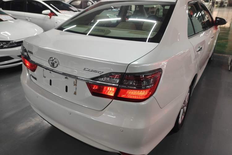 Used Toyota Camry 2016 2.0E 10th Anniversary Elite Edition