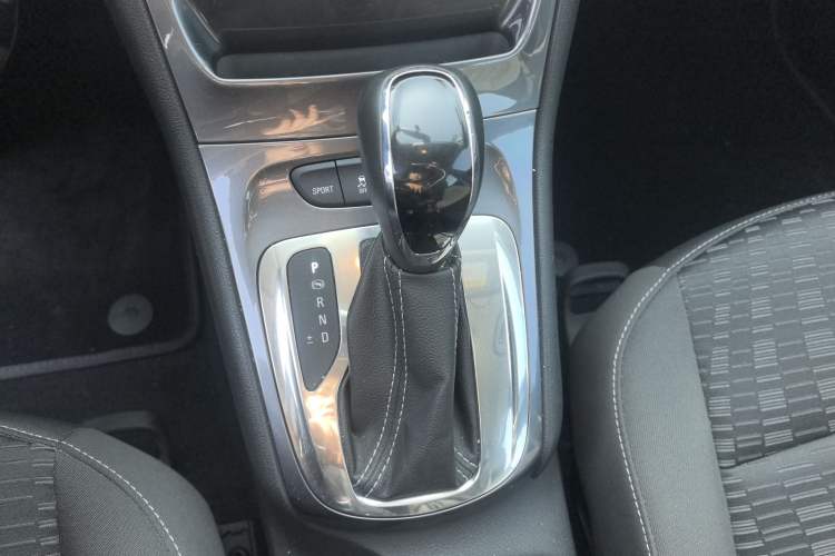 Used Buick Verano 2016 Hatchback 15S Automatic Ambition Model
