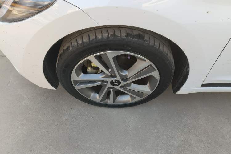 Used Hyundai Elantra 2016 1.6L Automatic ZhiXuan – Elite Version
