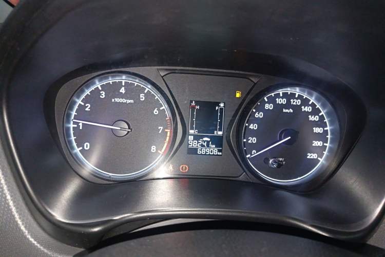 Used Hyundai Verna 2017 1.4L Manual Refreshed Version China VI Standard