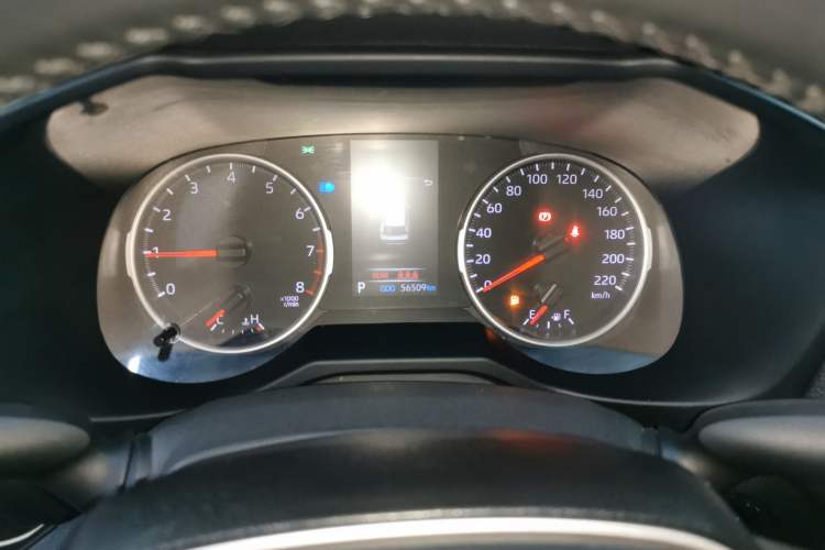 Used Toyota Wildlander 2022 2.0L CVT 4x4 Luxury PLUS Edition
