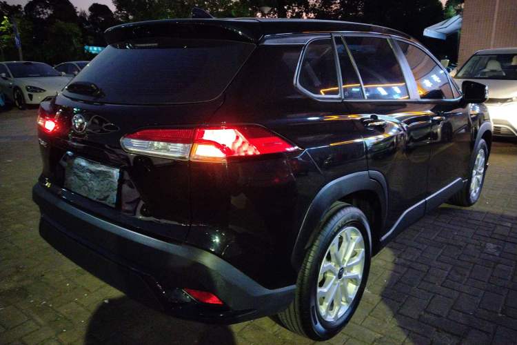 Used Toyota FRONTLANDER 2023 2.0L CVT Elite Edition
