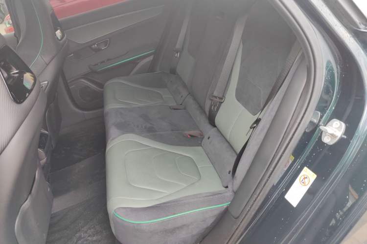 Used BYD Han 2022 EV 610 km All-Wheel-Drive Qianshan Cui Limited Edition
