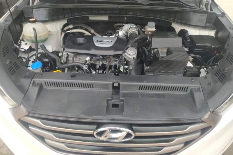 Used Hyundai Tucson 2015 1.6T Dual-Clutch Two-Wheel-Drive Smart Model
