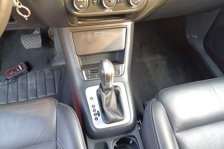 Used Volkswagen Tiguan 2016 280TSI Automatic Two-Wheel Drive Silk Road Comfort Edition
