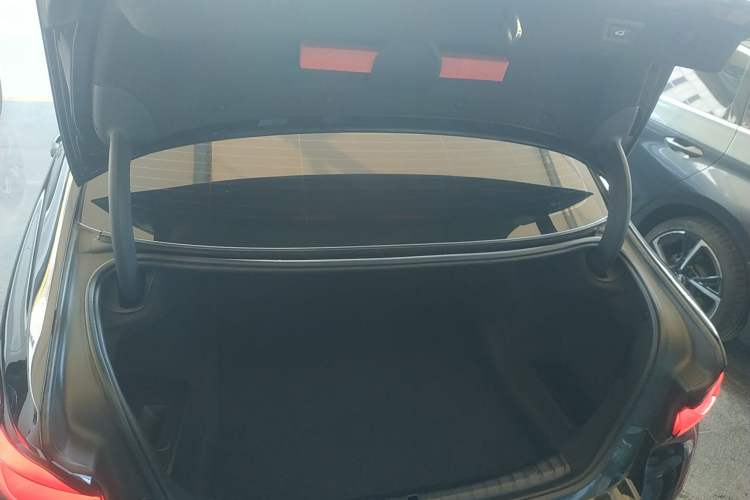 Used BMW 5 Series 2022 Restyled 525Li Luxury Package