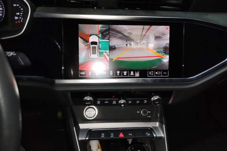 Used Audi Q3 2019 40 TFSI quattro Fashion Dynamic Model
