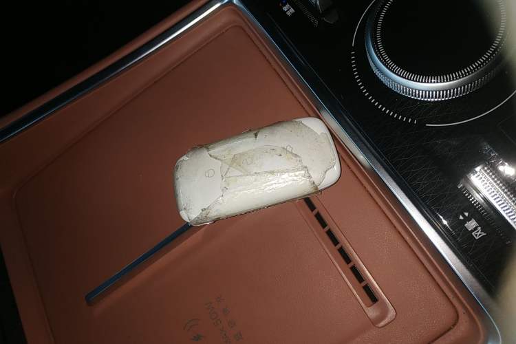 Used  L6 2025 EM-i 140km Starship Edition
