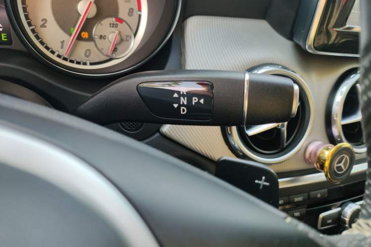 Used Mercedes-Benz GLA 2015 GLA 200 Fashion Model